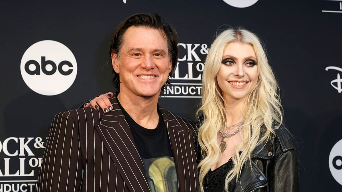 Taylor Momsen's real age blows fans away after reunion with Jim Carrey