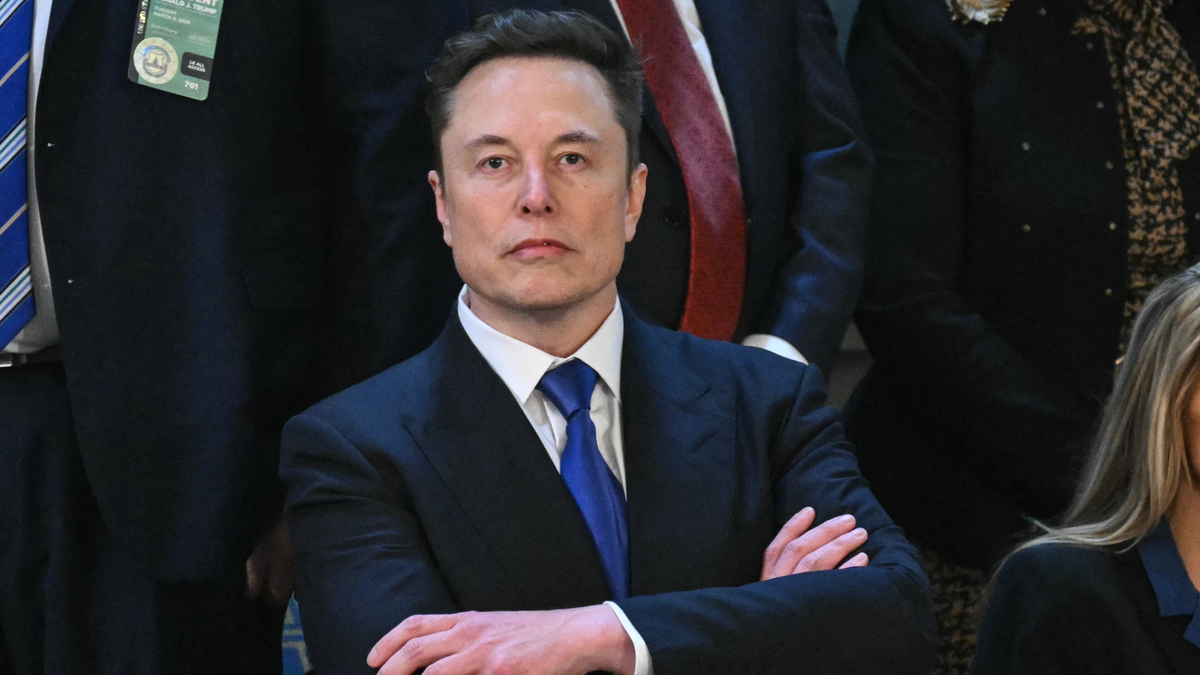 Reason why Elon Musk's Tesla stock is falling dramatically