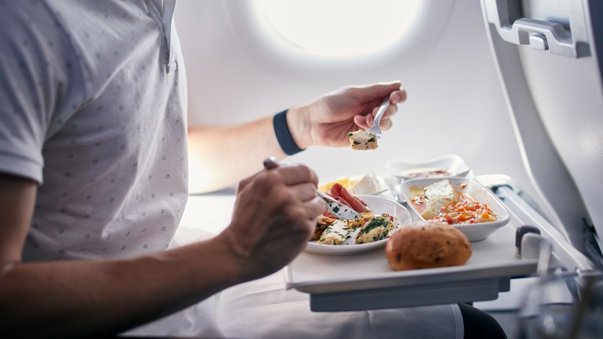 Frequent flyer reveals the one food you should 'never eat' on a plane ...