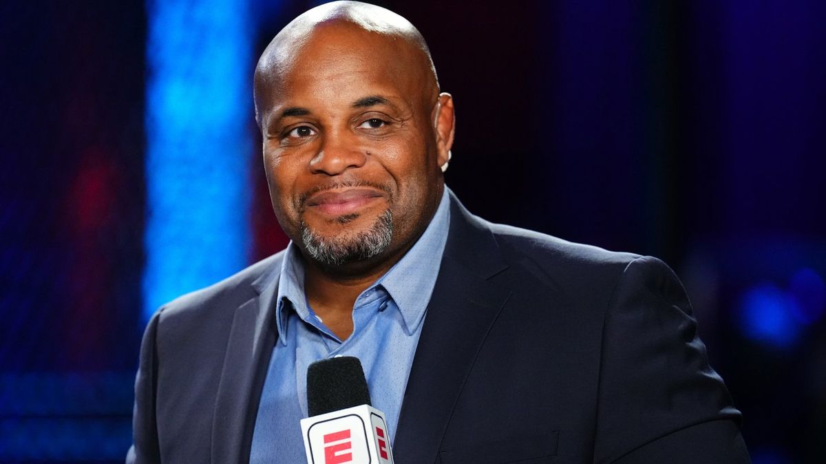 ダニエル・コーミエ、カメラ外での爆発的な口論の後、UFC関係者を非難
