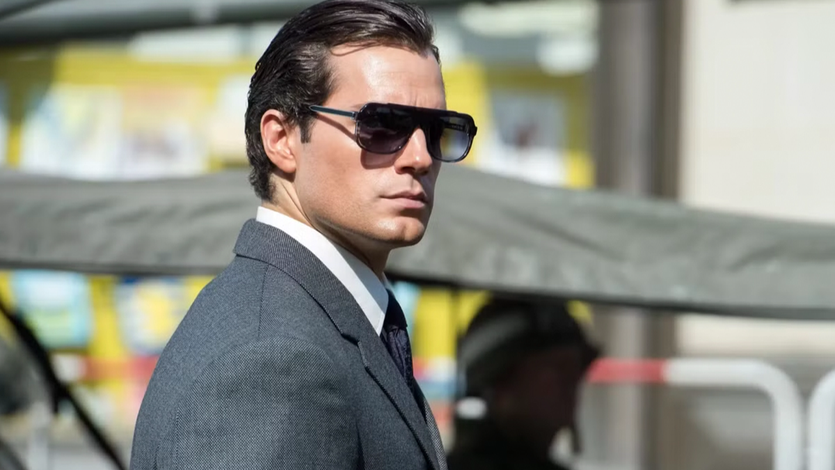 Rekaman pertama Henry Cavill James Bond muncul online