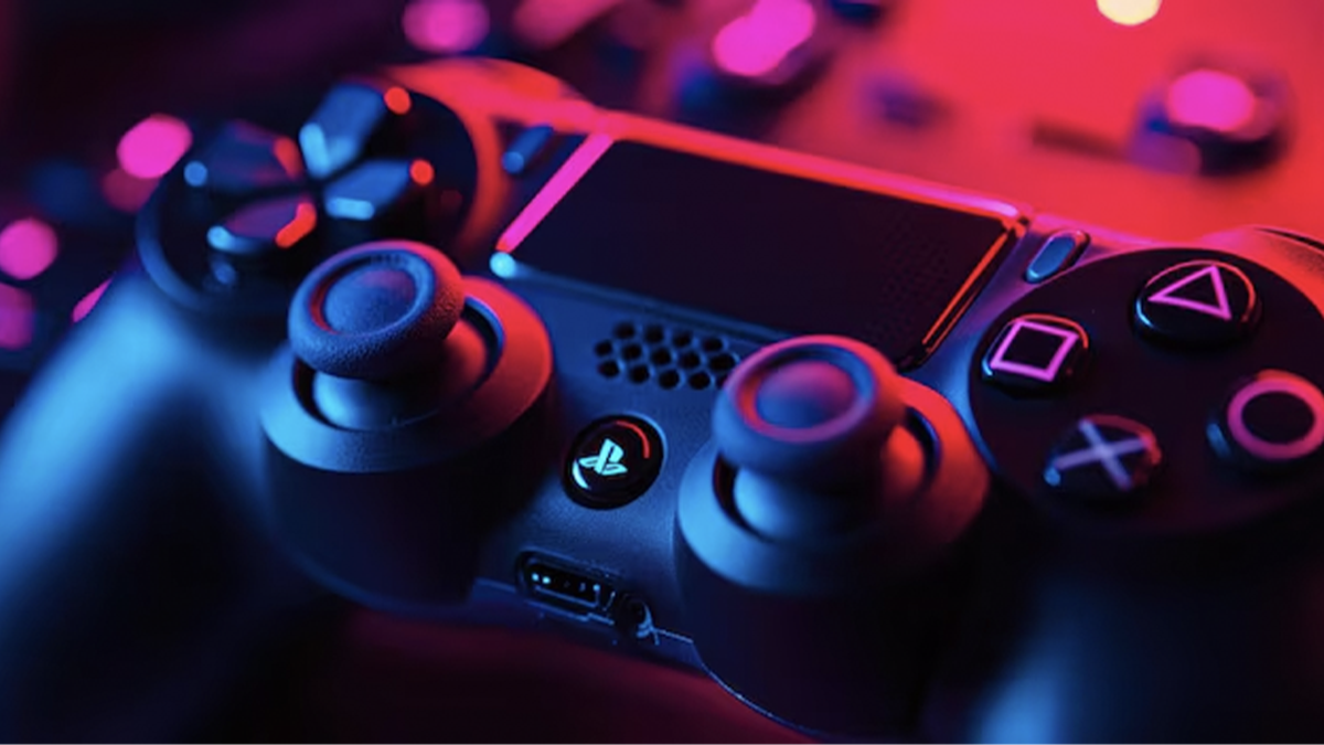 Gamer PlayStation memanggang 'game terakhir' PS4