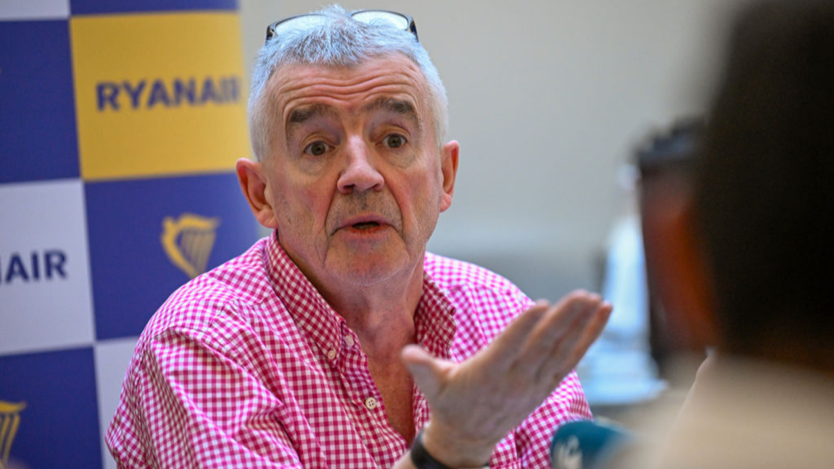 Ryanair boss receives restaurant bill with ‘extra leg room’ and ‘booth seating’ added on top