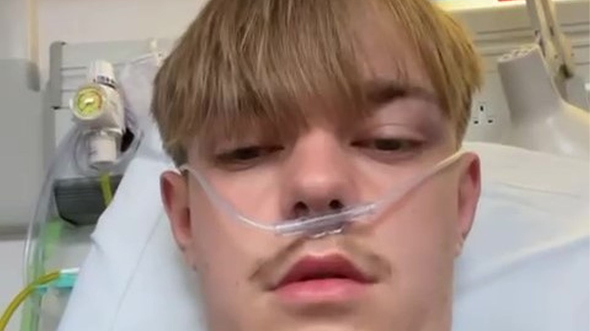 Teenager who vaped equivalent of 50 cigarettes a day given ‘shock’ diagnosis after coughing ‘pints’ of blood