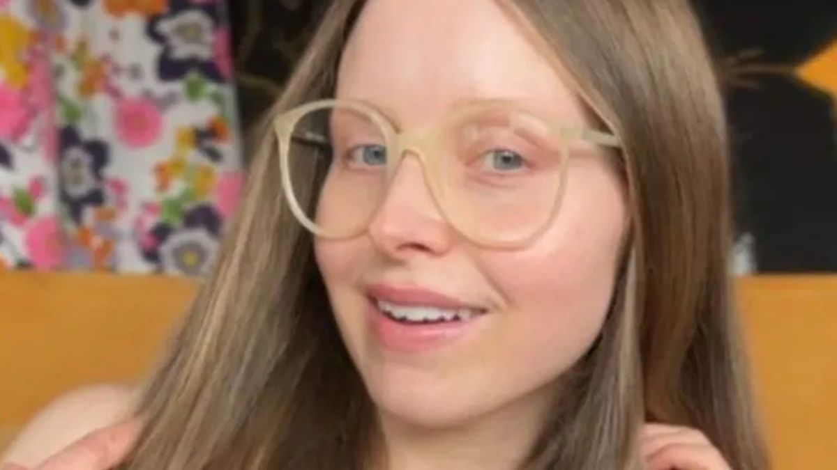 Harry Potter's Jessie Cave shares how she told one-night stand she was ...
