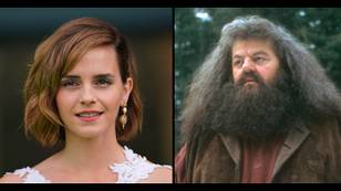 艾玛·沃森（Emma Watson）向哈利·波特（Harry Potter）致敬联合主演罗比·科尔特兰（Robbie Coltrane）