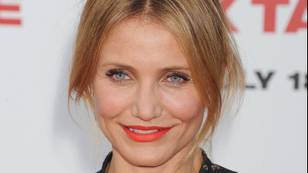 卡梅隆·迪亚兹（Cameron Diaz）说，她“从不”洗脸