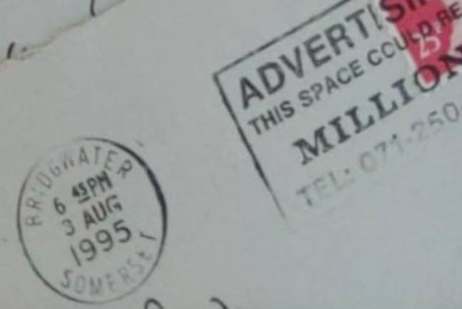 邮票揭示了这封信是从1995年。贷方：John Rainbow