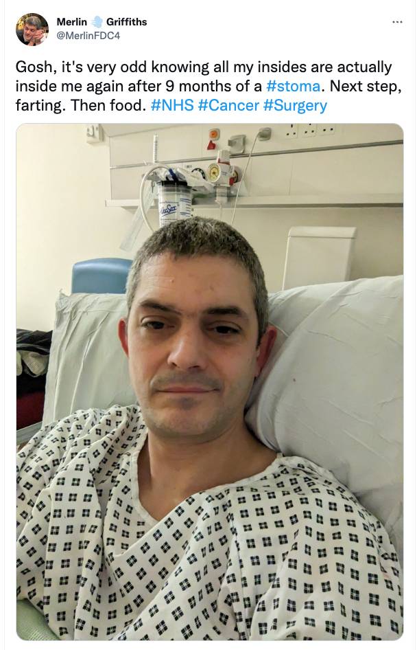 梅林（Merlin）从他的医院病床上进行了更新。学分：Twitter/@merlinfdc4