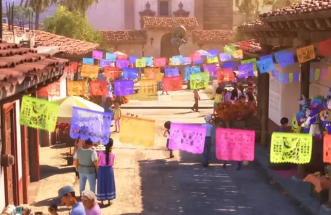 您最喜欢的Pixar角色是可可中的Piñatas。信用：沃尔特·迪斯尼