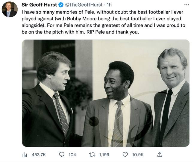前英格兰足球运动员杰夫·赫斯特爵士（Sir Geoff Hurst）是众多致敬的人之一。信用：Twitter