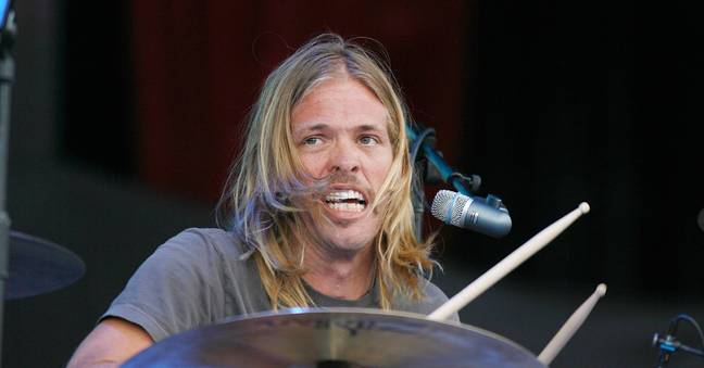 泰勒·霍金斯（Taylor Hawkins）逝世后，Foo Fighters将继续担任乐队。学分：Suzan Moore / Alamy Stock Photo
