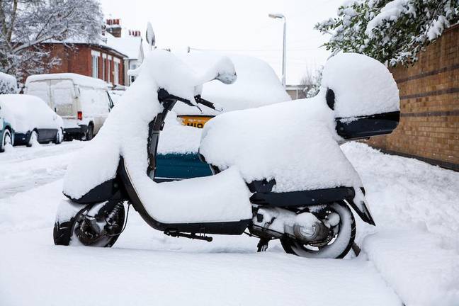 2009年英国在雪地里被覆盖