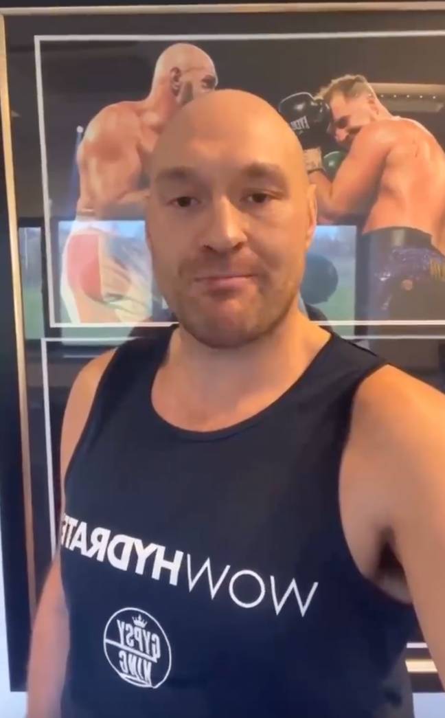 泰森·弗里（Tyson Fury）给了Oleksandr Usyk，两桶都吵闹。学分：Instagram/Tyson Fury