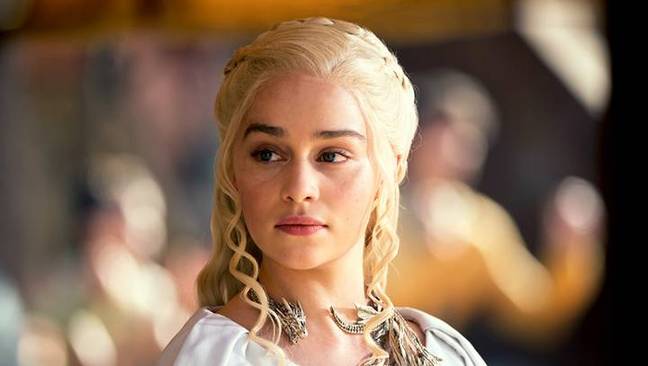 演员在《权力的游戏》中描绘了丹妮莉丝·塔加里安（Daenerys Targaryen）。学分：HBO