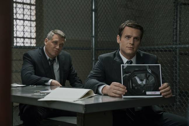 Mindhunter讲述了一个精英联邦调查局团队的故事，探索了连环杀手的思想。信用：Netflix