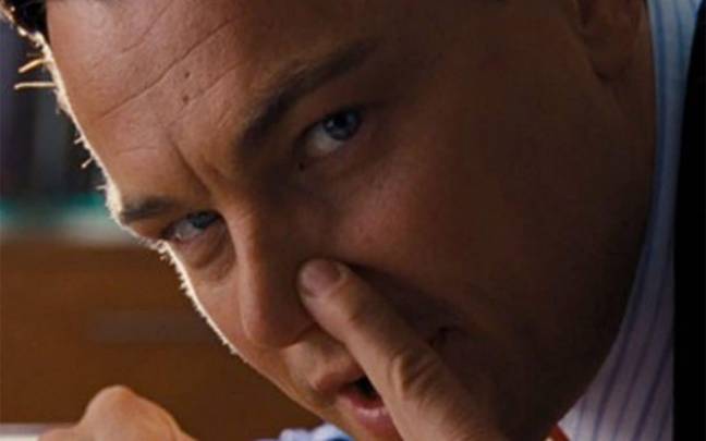 莱昂纳多·迪卡普里奥（Leonardo DiCaprio）的角色乔丹·贝尔福（Jordan Belfort）偏爱可卡因。信用：派拉蒙图片