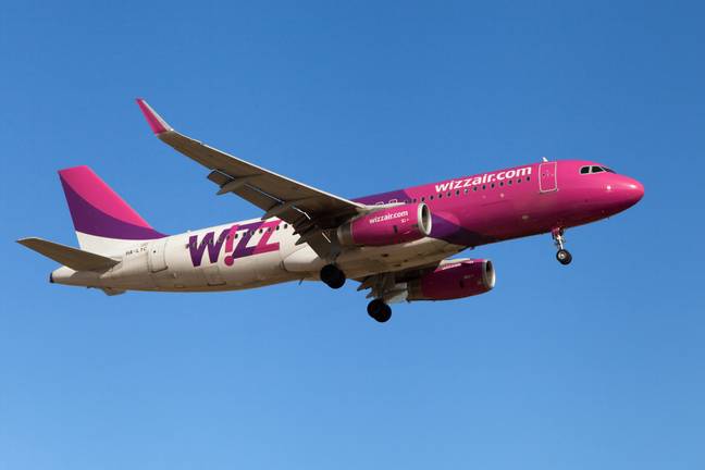 Wizzair到底是什么？在确定英国最差的航空公司时的调查。学分：Santi Rodriguez / Alamy Stock Photo