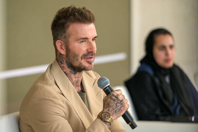 34岁的喜剧演员最近批评了戴维·贝克汉姆（David Beckham）与卡塔尔（Katar）的关系。图片来源：Abaca Press/Alamy Stock Photo