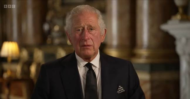 新国王在情感视频中向他的父母致敬。学分：BBC/ Buckingham Palace/ YouTube