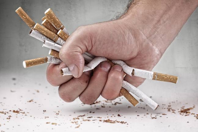 政府此前曾表示，到2030年，他们计划将在英国吸烟至5％以下。信贷：Brian Jackson/Alamy Stock Photo