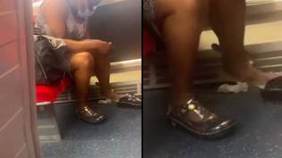 当女性无耻地在火车上伸出脚的导体被迫干预，而到处都是灰尘