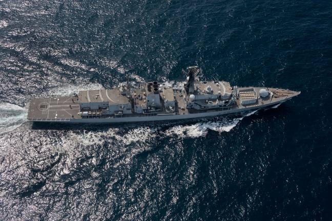 HMS波特兰是皇家海军23型护卫舰，理想地配备了潜艇狩猎。信用：Alamy