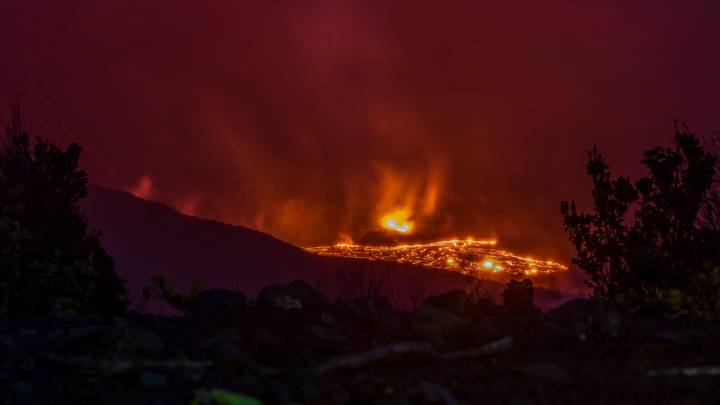 现年75岁的男人在观看平台跌入夏威夷火山后死亡