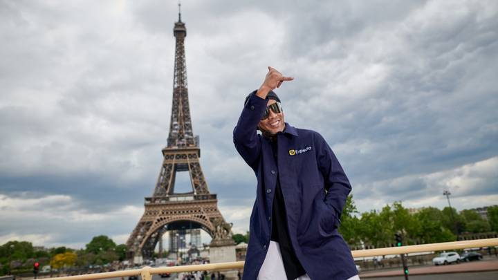 Expedia为欧洲冠军联赛决赛推出了巴黎的Ronaldinho 10自由泳巴士游览