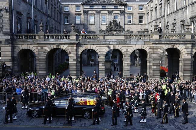 女王的棺材今天被带到爱丁堡。信用：PA图像/Alamy Stock Photo