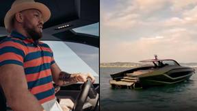 康纳·麦格雷戈（Conor McGregor）终于花了290万英镑的兰博基尼超级游艇，以旋转令人振奋的镜头