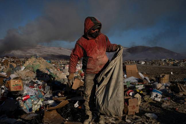 蒙古政府在2019年禁止燃烧煤炭的禁令，以解决污染危机。信用：Alamy“loading=