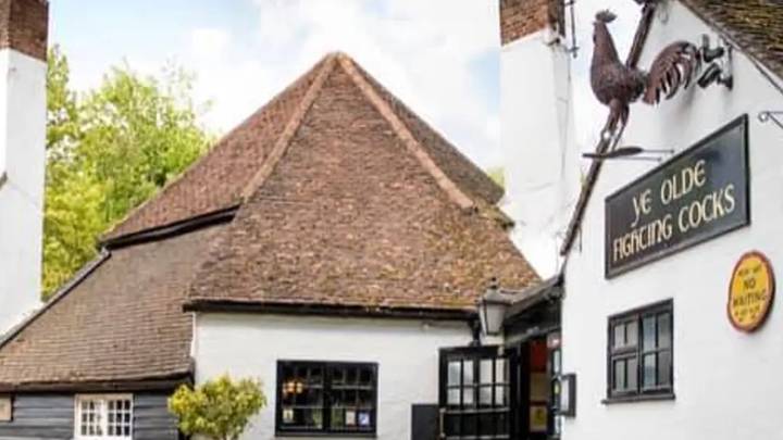 PETA呼吁英国的“最古老的酒吧”被重命名并提供全素食菜单