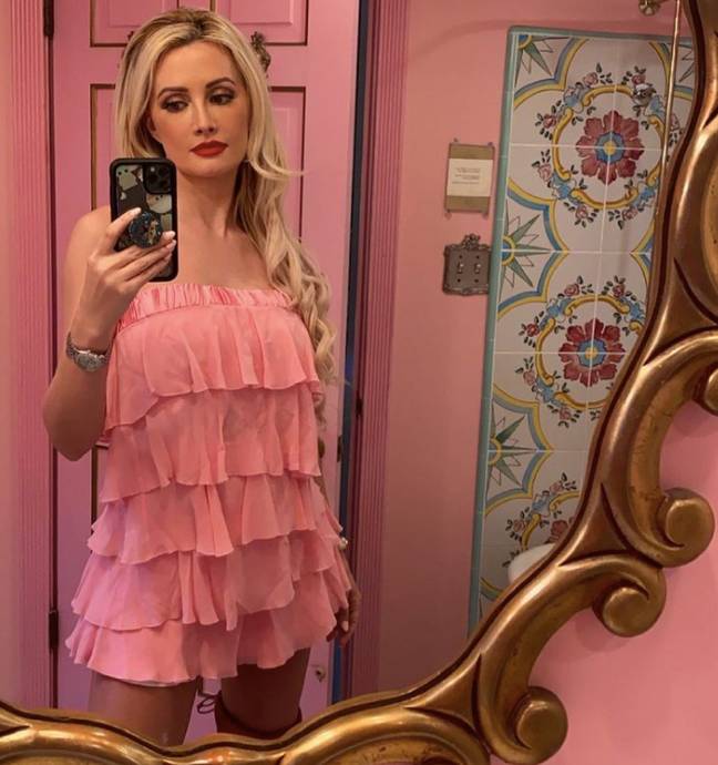 学分： @Hollymadison/Instagram