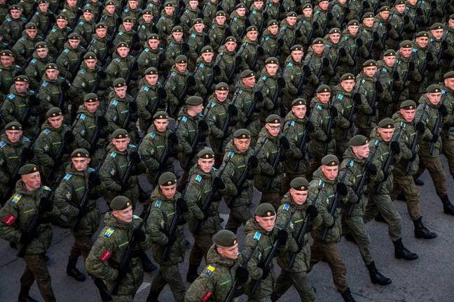 俄罗斯士兵正准备在乌克兰庆祝胜利日。信用：Alamy