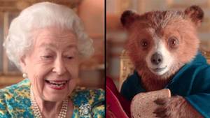 女王与帕丁顿熊表演震惊了观众