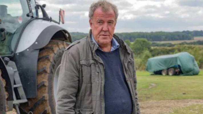 牛攻击后，杰里米·克拉克森（Jeremy Clarkson）遭受了“砸睾丸”