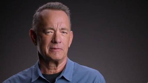 汤姆·汉克斯（Tom Hanks）出现在拜登（Biden）的视频中。学分：拜登就职委员会