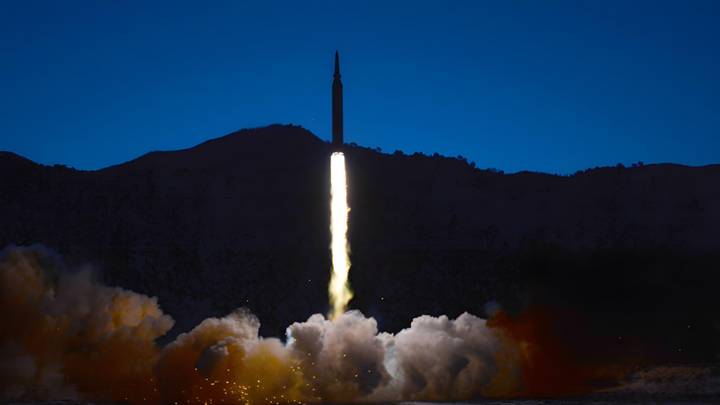 朝鲜宣布在美国机场锁定后发射了高超音速导弹