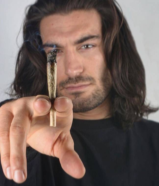 西奥多鲁（Theodorou）是在运动中使用医用大麻的人声活动家。信用：Instagram