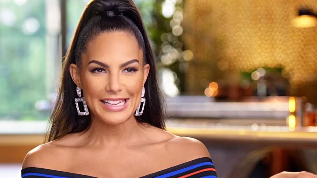 who is selling sunset s amanza smith dating