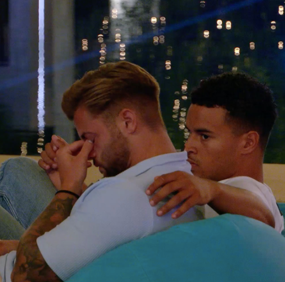 Toby comforts Jake after he reveals the girls' thoughts (Credit: ITV)