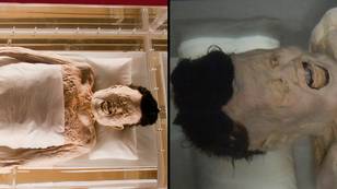 2,000年历史的木乃伊保存完美，仍然具有内部器官完整