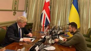 鲍里斯·约翰逊（Boris Johnson）在“惊喜”访问基辅时会见乌克兰总统Zelenskyy