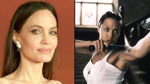 安吉丽娜·朱莉（Angelina Jolie）看着雇用杀手杀死她