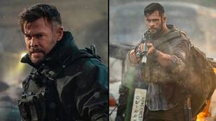 克里斯·海姆斯沃思（Chris Hemsworth）在拍摄提取2时必须几次放火2