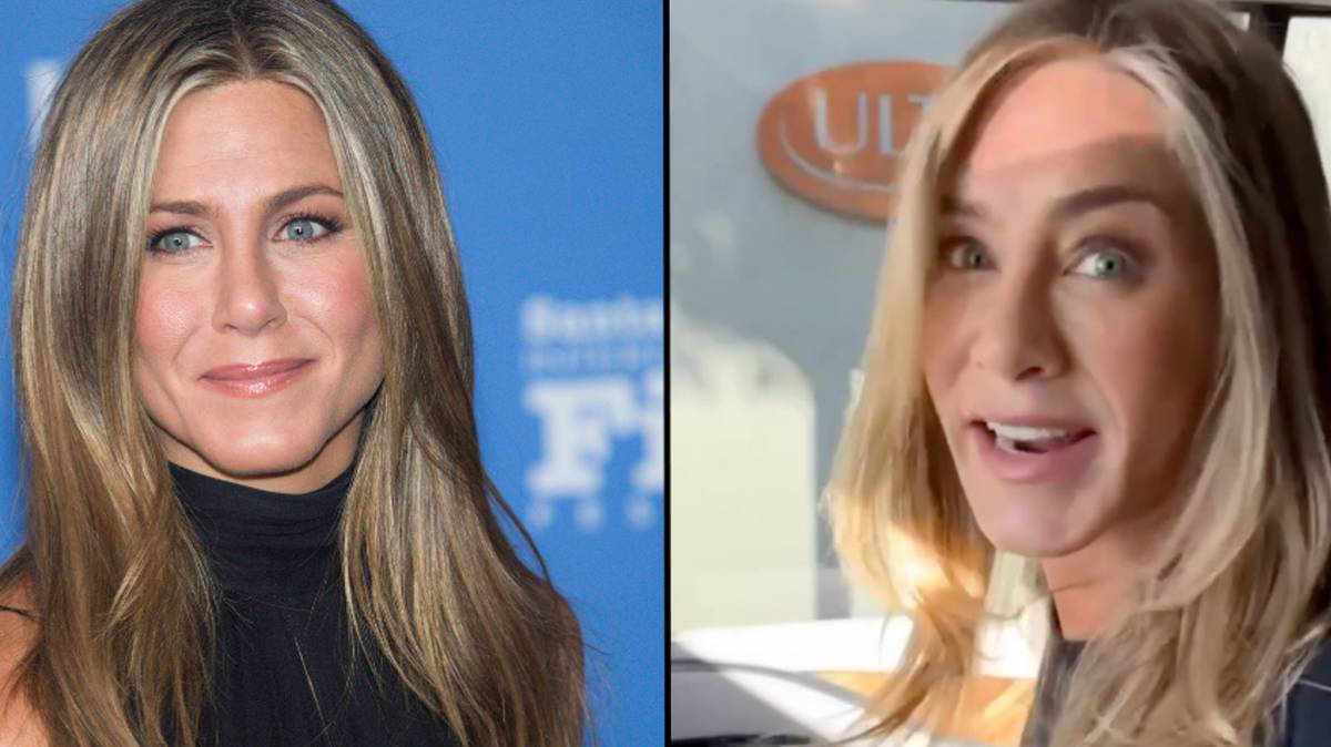 Jennifer Aniston goes bananas after receiving a backhanded compliment