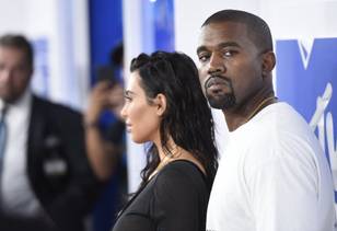 据报道，金·卡戴珊（Kim Kardashian）从坎耶·韦斯特（Kanye West）“想要离婚”