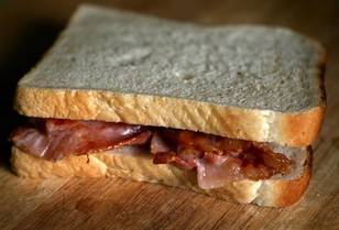 培根萨尼被评为英国最喜欢的三明治