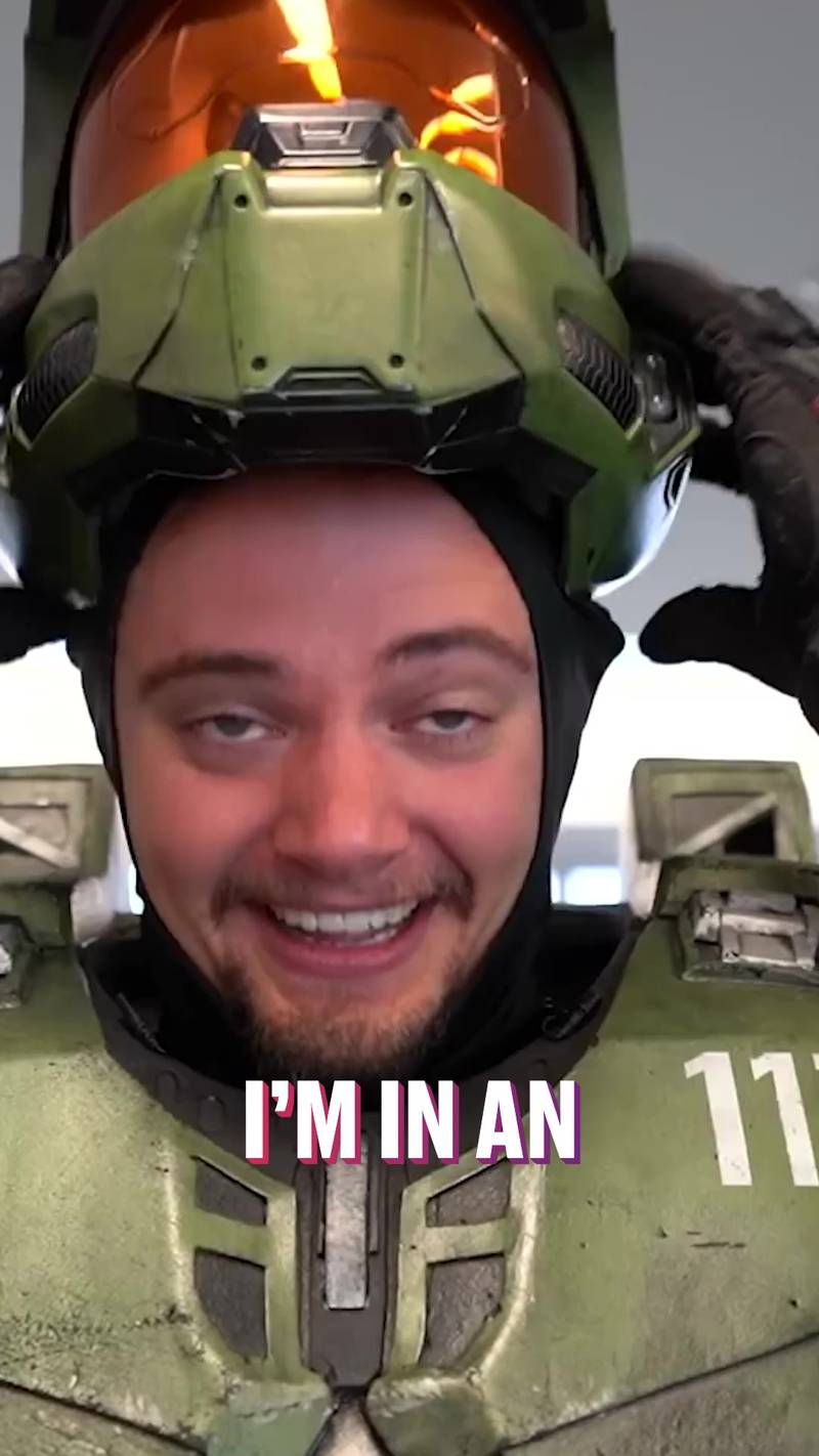 Flying on a plane as Master Chief